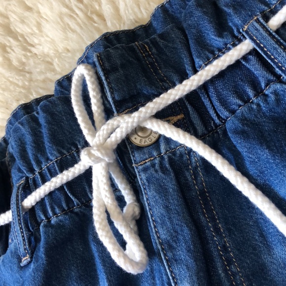 SOLD - American Eagle Mom Shorts - Picture 5 of 8